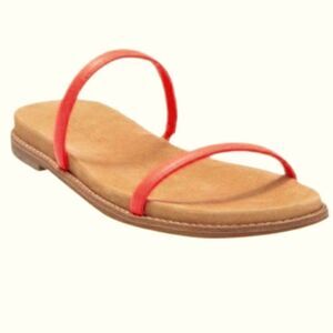 New DV Dolce Vita Electric Hot Pink Sandles flip flops leather sole 9.5